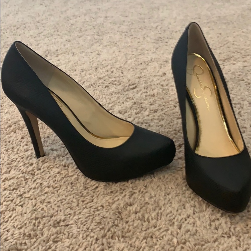 Super cute black Jessica Simpson heels